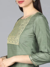 Women Green Kurta With Trousers With Dupatta